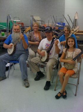 Banjo class at KMW